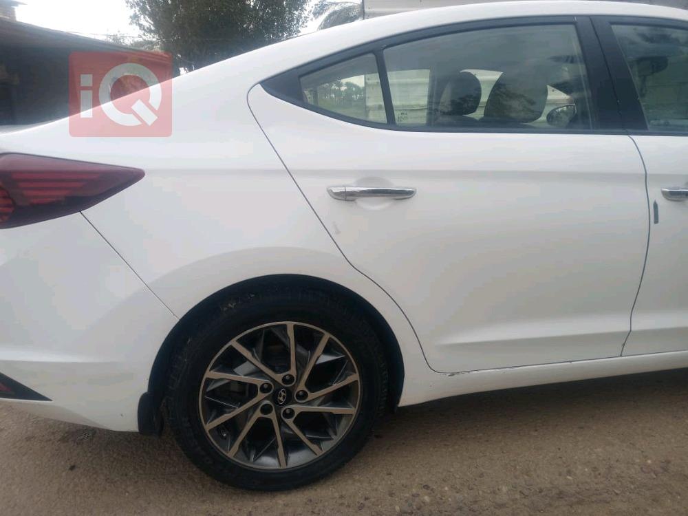 هيونداي النترا